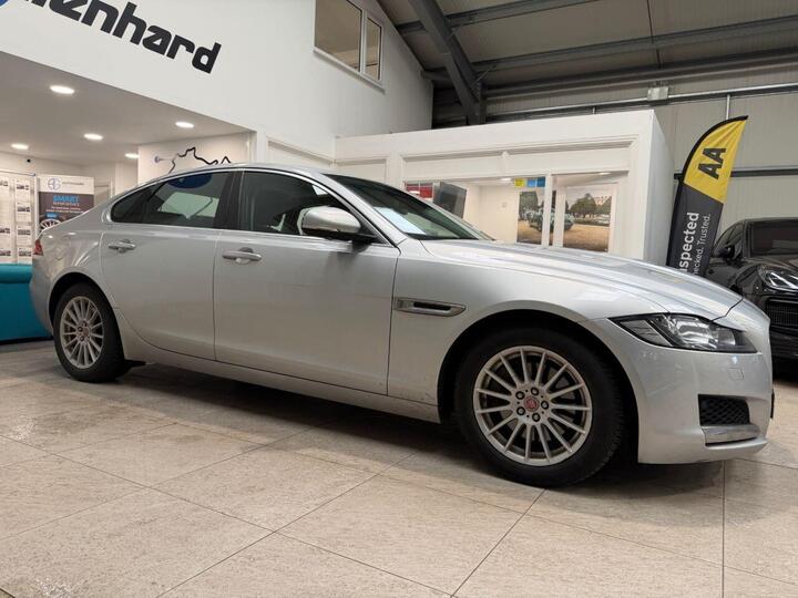 Jaguar XF 2.0d Prestige Auto Euro 6 (s/s) 4dr