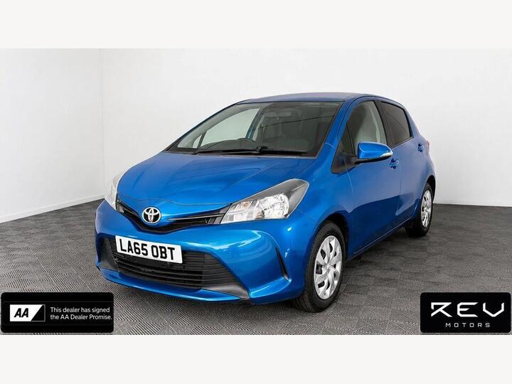 Toyota Yaris 1.33 Dual VVT-i Design Multidrive S Euro 6 5dr (Safety Sense)
