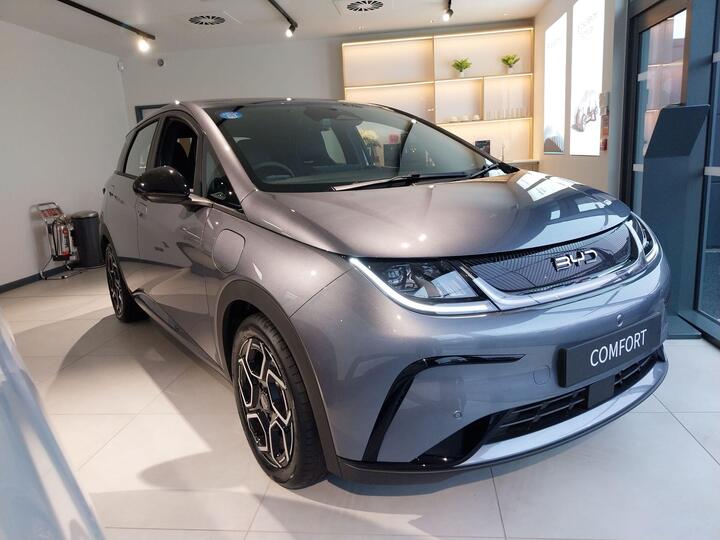 BYD Dolphin 60.48kWh Comfort Auto 5dr
