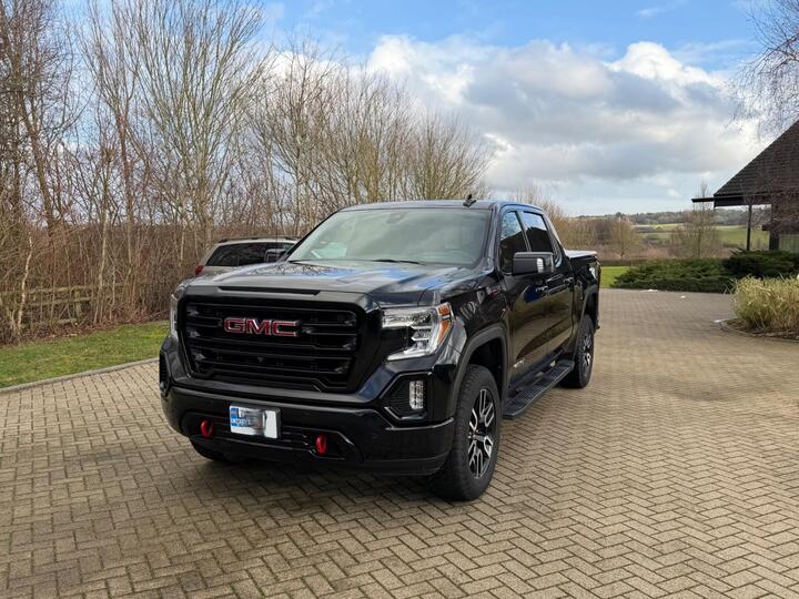 GMC Sierra AT4 6.2 V8