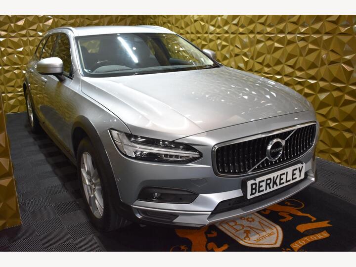 Volvo V90 Cross Country 2.0 D4 Pro Auto AWD Euro 6 (s/s) 5dr