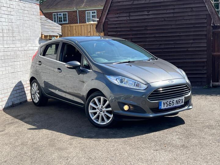 Ford Fiesta 1.0T EcoBoost Titanium Euro 6 (s/s) 5dr