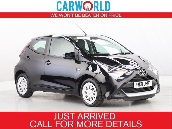 Toyota AYGO 1.0 VVT-i X-play Euro 6 (s/s) 5dr