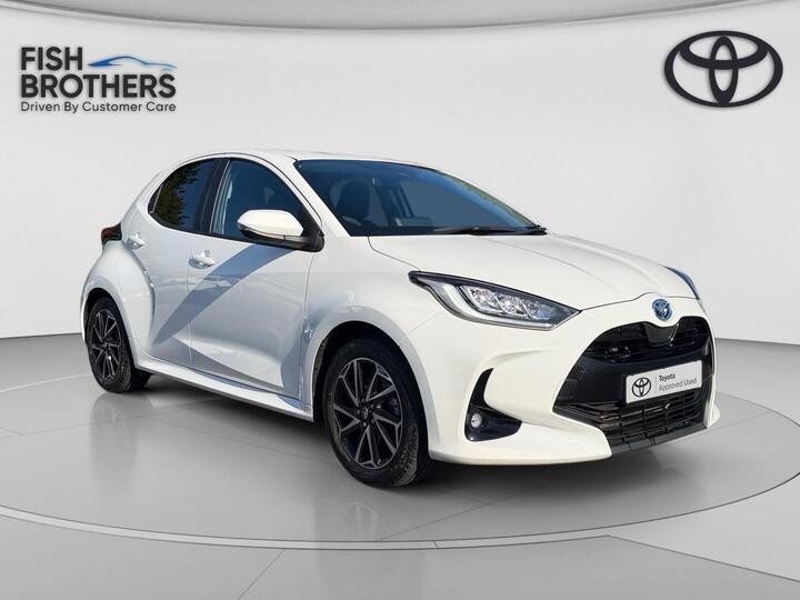 Toyota Yaris 1.5 VVT-h Design E-CVT Euro 6 (s/s) 5dr