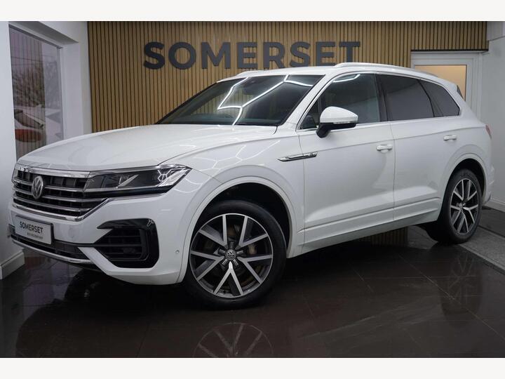 Volkswagen TOUAREG 3.0 TDI V6 R-Line Tiptronic 4Motion Euro 6 (s/s) 5dr Volkswagen TOUAREG 3.0 TDI V6 R-Line Tiptronic 4Motion Euro 6 (s/s) 5dr