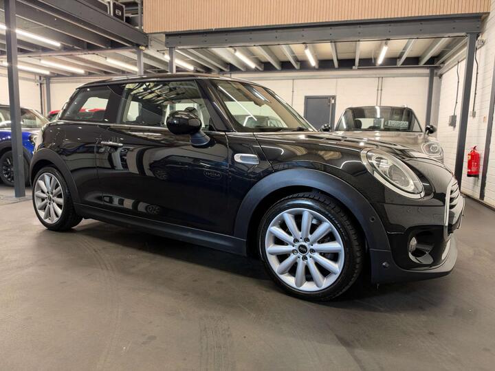 MINI Hatch 1.5 Cooper Classic Euro 6 (s/s) 3dr