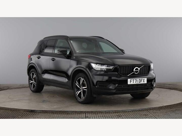 Volvo XC40 2.0 B4 MHEV Plus DCT Auto AWD Euro 6 (s/s) 5dr