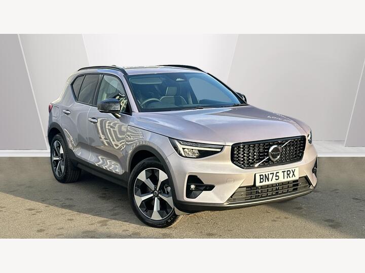 Volvo XC40 2.0 B3 MHEV Plus DCT Auto Euro 6 (s/s) 5dr