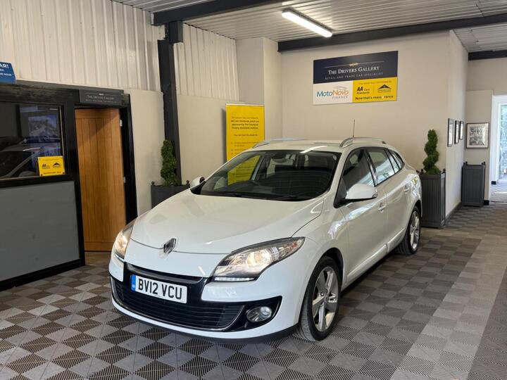 Renault Megane 1.5 DCi Dynamique TomTom Sport Tourer Euro 5 5dr