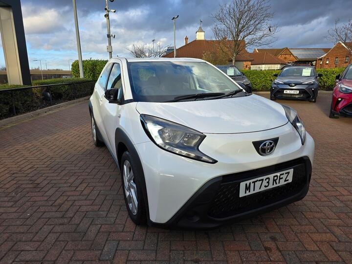 Toyota Aygo X 1.0 VVT-i Pure Euro 6 (s/s) 5dr