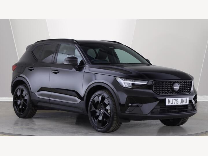 Volvo XC40 2.0 B3 MHEV Plus Black Edition DCT Auto Euro 6 (s/s) 5dr
