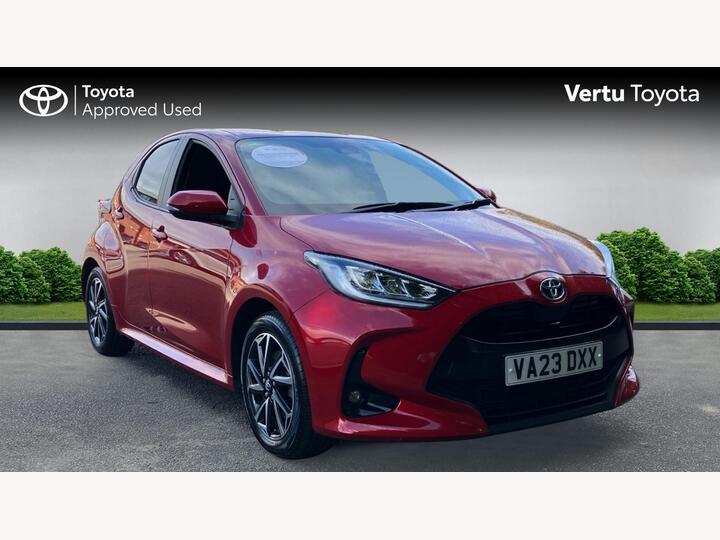 Toyota Yaris 1.5 VVT-h Design E-CVT Euro 6 (s/s) 5dr