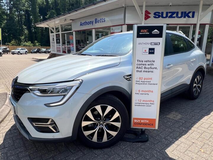 Renault Arkana 1.6 E-TECH Iconic Auto 2WD Euro 6 (s/s) 5dr