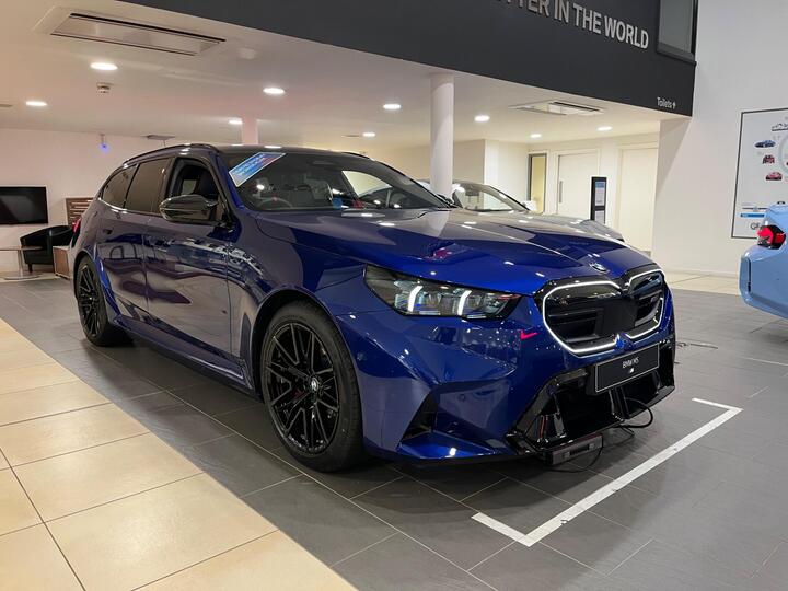 BMW M5 4.4 22.1kWh Touring Steptronic XDrive Euro 6 (s/s) 5dr