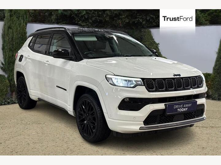 Jeep COMPASS 1.3 GSE T4 11.4kWh S Auto 4xe Euro 6 (s/s) 5dr Jeep COMPASS 1.3 GSE T4 11.4kWh S Auto 4xe Euro 6 (s/s) 5dr