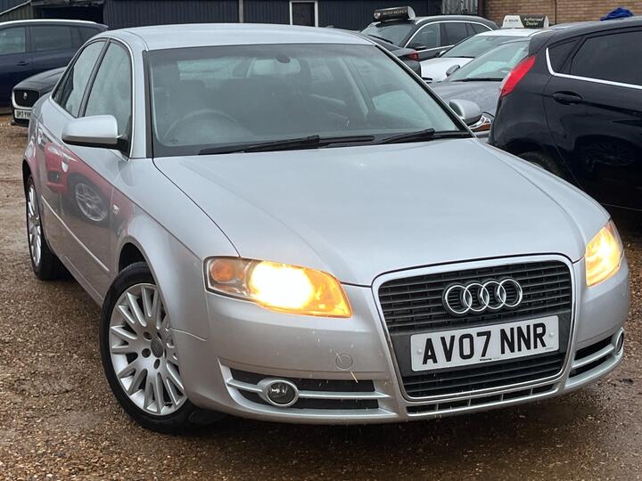 Audi A4 2.0 TDI SE CVT 4dr