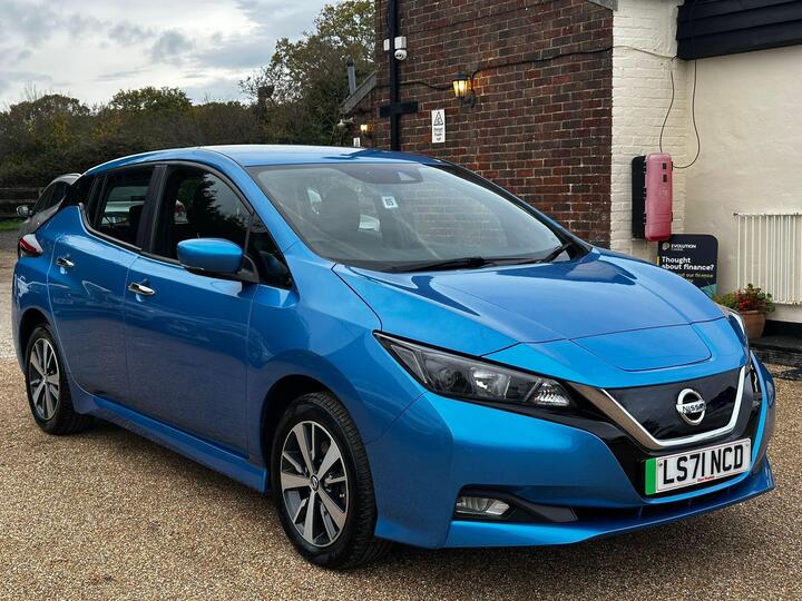 Nissan Leaf 40kWh Acenta Auto 5dr