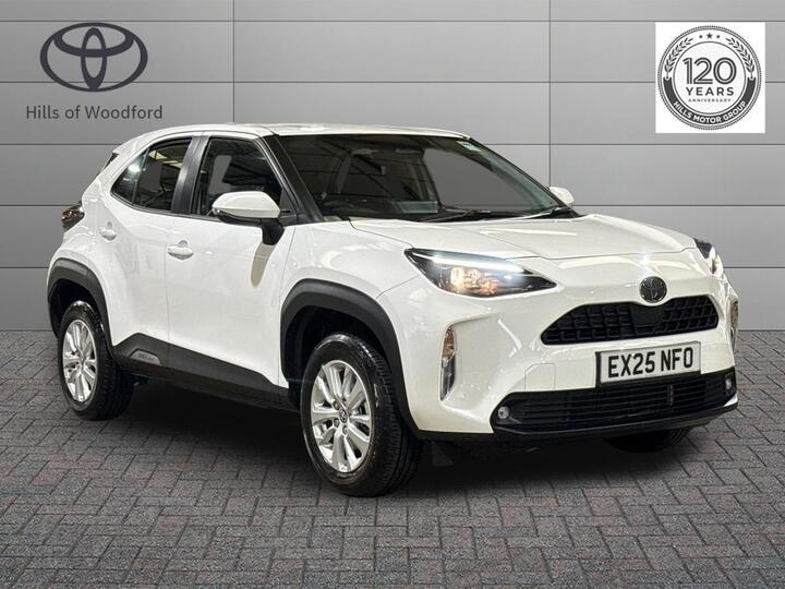 Toyota Yaris Cross 1.5 VVT-h Icon E-CVT Euro 6 (s/s) 5dr Toyota Yaris Cross 1.5 VVT-h Icon E-CVT Euro 6 (s/s) 5dr