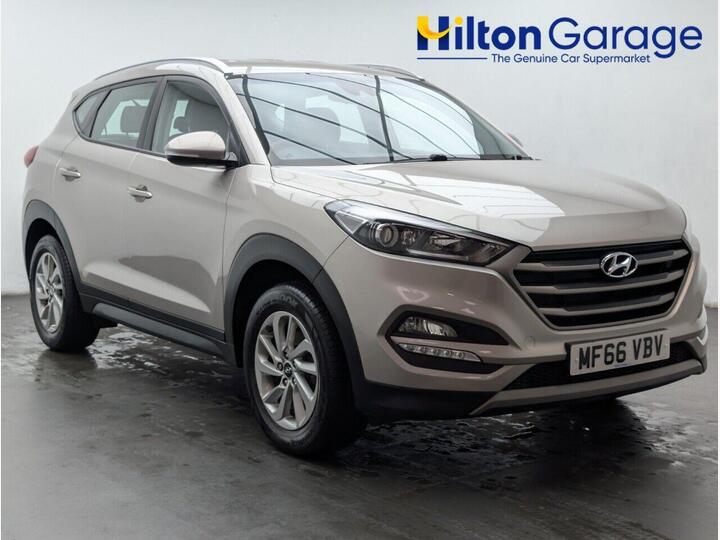 Hyundai TUCSON 1.6 GDi Blue Drive SE Nav Euro 6 (s/s) 5dr Hyundai TUCSON 1.6 GDi Blue Drive SE Nav Euro 6 (s/s) 5dr