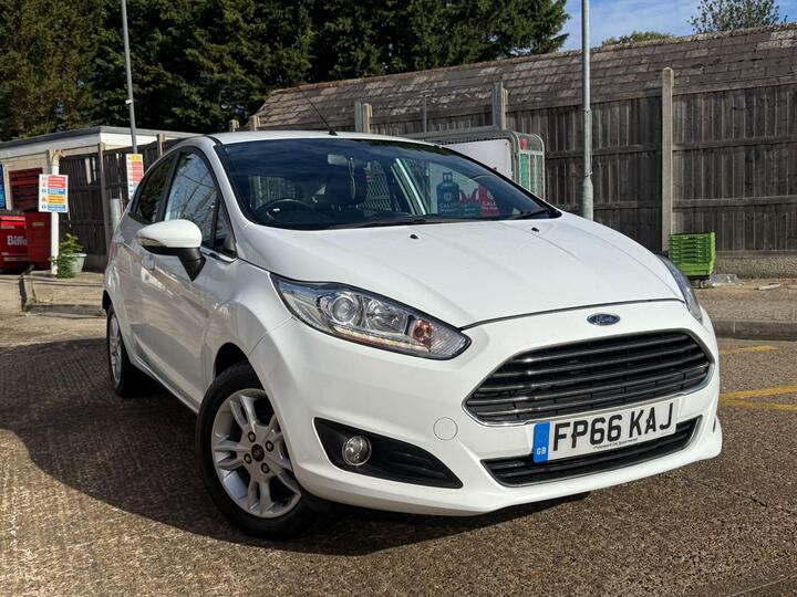 Ford Fiesta 1.25 Zetec Euro 6 5dr