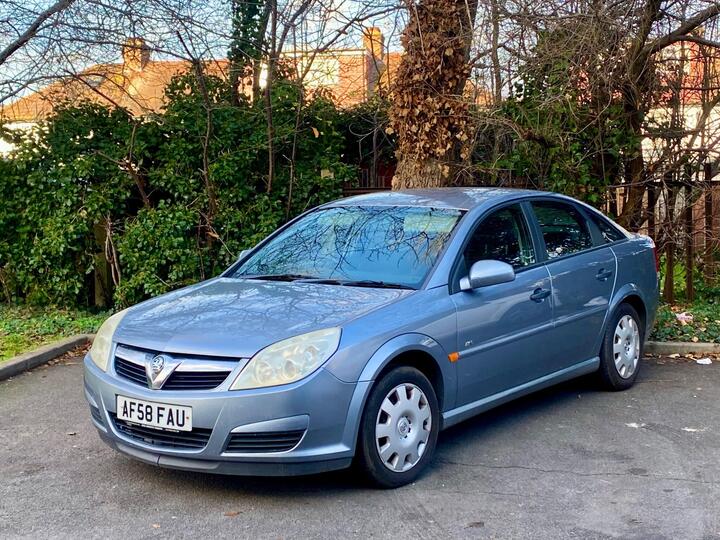 Vauxhall Vectra 1.8 VVT Life 5dr Vauxhall Vectra 1.8 VVT Life 5dr