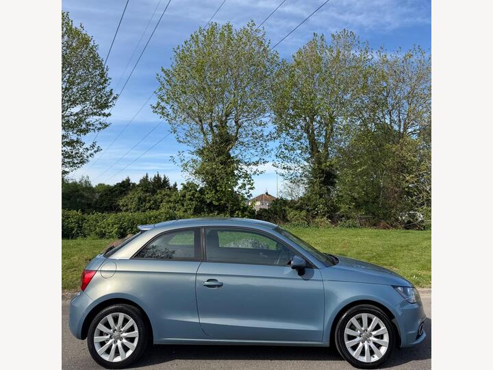 Audi A1 1.6 TDI Sport Euro 5 (s/s) 3dr