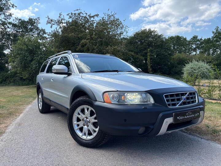 Volvo XC70 2.4 D5 SE Lux Geartronic AWD 5dr