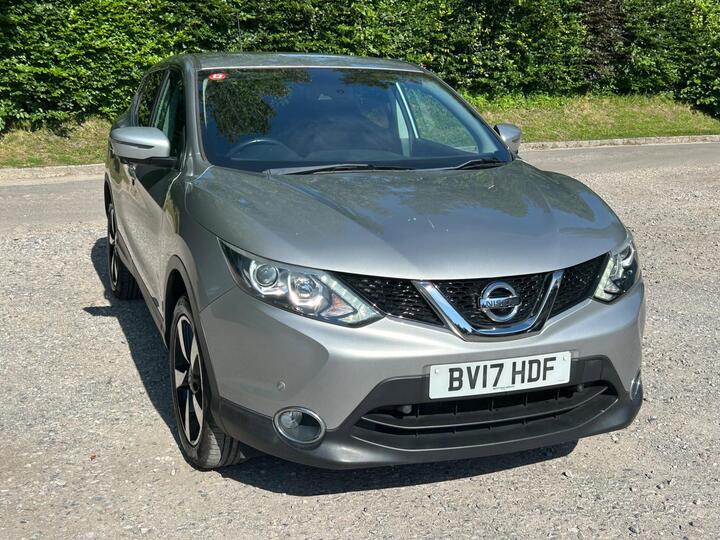 Nissan Qashqai 1.2 DIG-T N-Connecta 2WD Euro 6 (s/s) 5dr