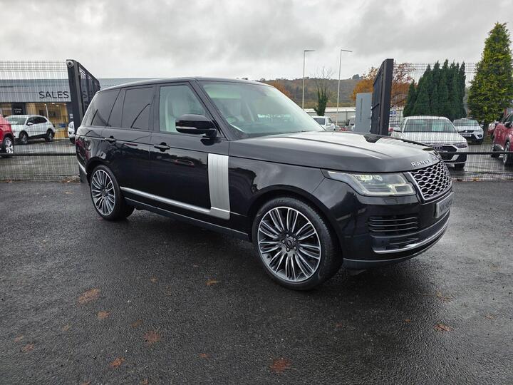 Land Rover Range Rover 3.0 D300 MHEV Westminster Auto 4WD Euro 6 (s/s) 5dr Land Rover Range Rover 3.0 D300 MHEV Westminster Auto 4WD Euro 6 (s/s) 5dr