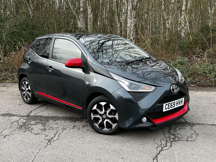 Toyota AYGO 1.0 VVT-i X-trend Euro 6 5dr Toyota AYGO 1.0 VVT-i X-trend Euro 6 5dr
