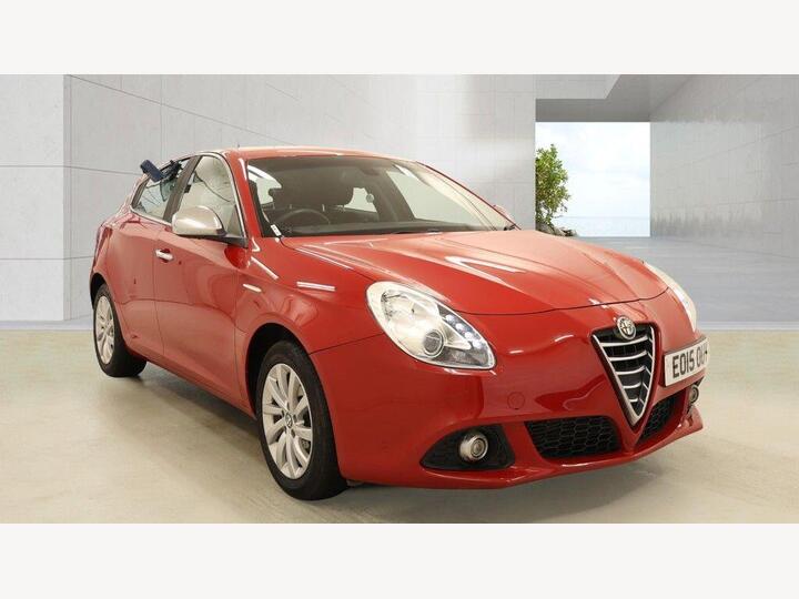 Alfa Romeo Giulietta 1.6 JTDM-2 Distinctive Euro 5 (s/s) 5dr