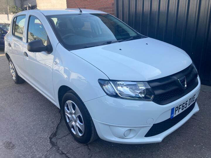 Dacia Sandero 1.2 Ambiance Euro 6 5dr Dacia Sandero 1.2 Ambiance Euro 6 5dr