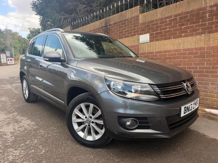 Volkswagen Tiguan 2.0 TDI BlueMotion Tech SE 2WD Euro 5 (s/s) 5dr