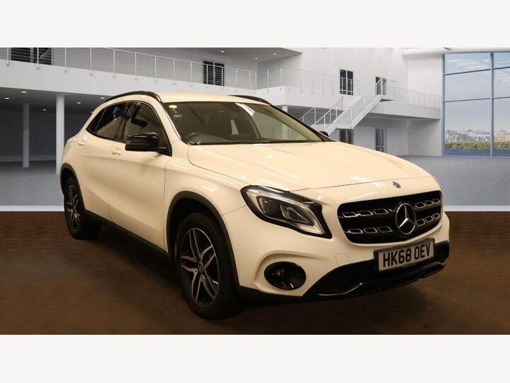 Mercedes-Benz GLA 1.6 GLA180 Urban Edition 7G-DCT Euro 6 (s/s) 5dr Mercedes-Benz GLA 1.6 GLA180 Urban Edition 7G-DCT Euro 6 (s/s) 5dr