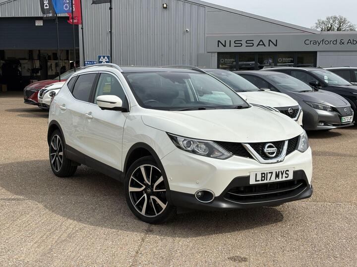 Nissan Qashqai 1.2 DIG-T Tekna XTRON 2WD Euro 6 (s/s) 5dr