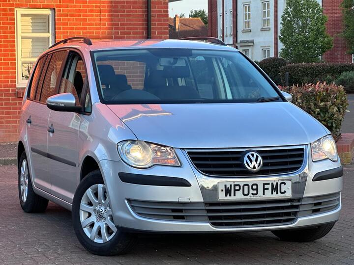 Volkswagen Touran 1.6 S 5dr (7 Seats) Volkswagen Touran 1.6 S 5dr (7 Seats)