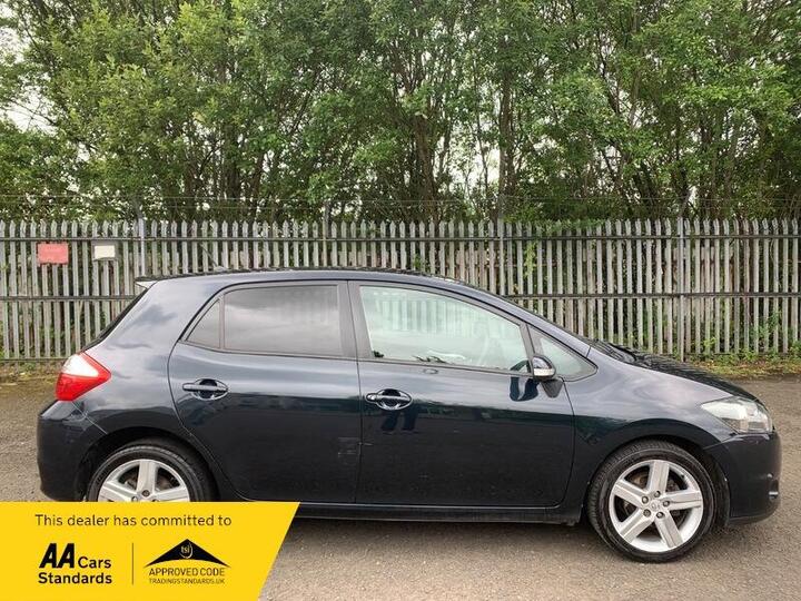 Toyota Auris 1.6 V-Matic SR Euro 5 5dr