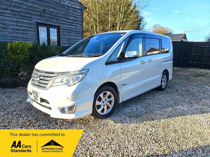 Nissan Serena APPLE/ANDROID CARPLAY *HYBRID