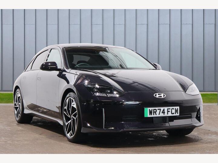 Hyundai IONIQ 6 77.4kWh Premium Auto 4dr Hyundai IONIQ 6 77.4kWh Premium Auto 4dr