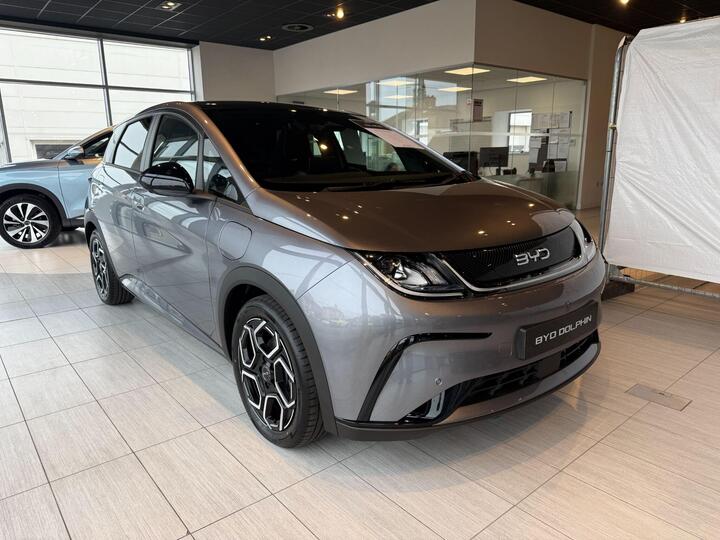 BYD Dolphin 60.48kWh Design Auto 5dr