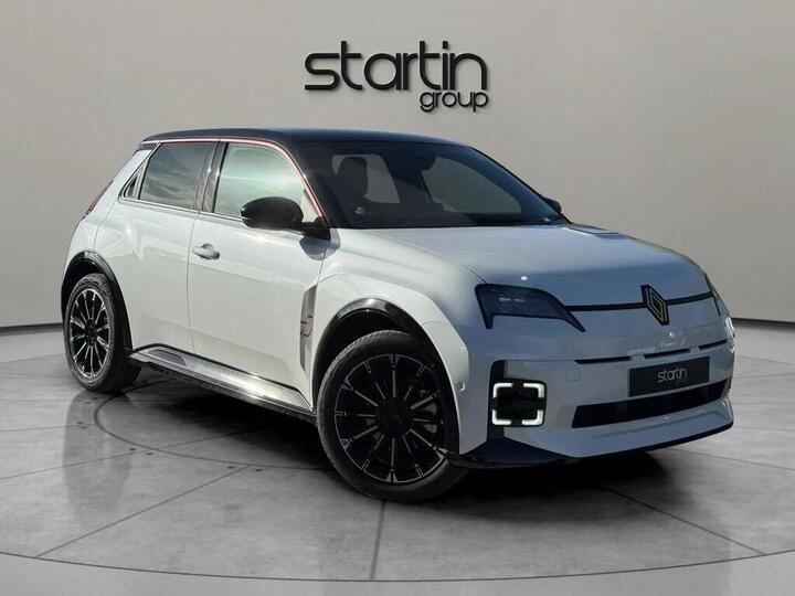 Renault 5 E-Tech Electric Comfort Range 52kWh Iconic Five Auto 5dr