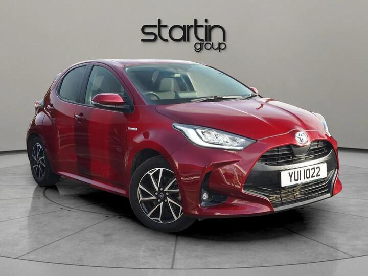 Toyota Yaris 1.5 VVT-h Design E-CVT Euro 6 (s/s) 5dr Toyota Yaris 1.5 VVT-h Design E-CVT Euro 6 (s/s) 5dr