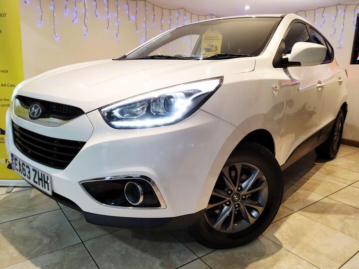 Hyundai Ix35 1.7 CRDi S Euro 5 (s/s) 5dr Hyundai Ix35 1.7 CRDi S Euro 5 (s/s) 5dr