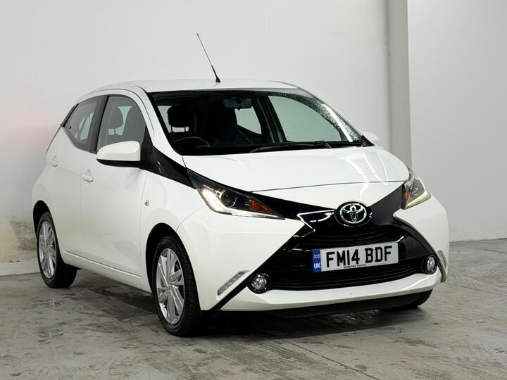 Toyota AYGO 1.0 VVT-i X-pression Euro 5 5dr Euro 5 Toyota AYGO 1.0 VVT-i X-pression Euro 5 5dr Euro 5