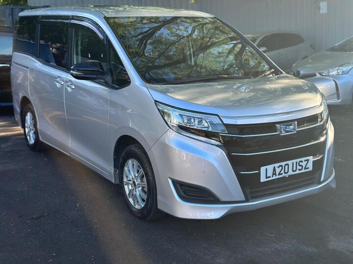 Toyota Noah N/A
