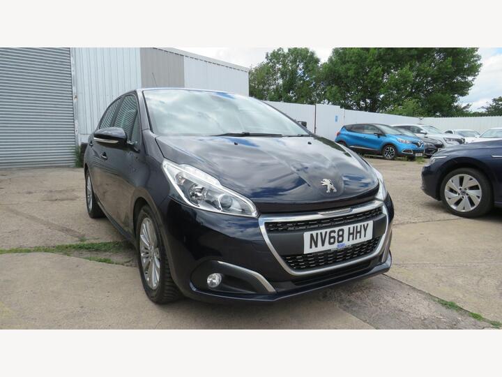 Peugeot 208 1.2 PureTech Signature Euro 6 (s/s) 5dr