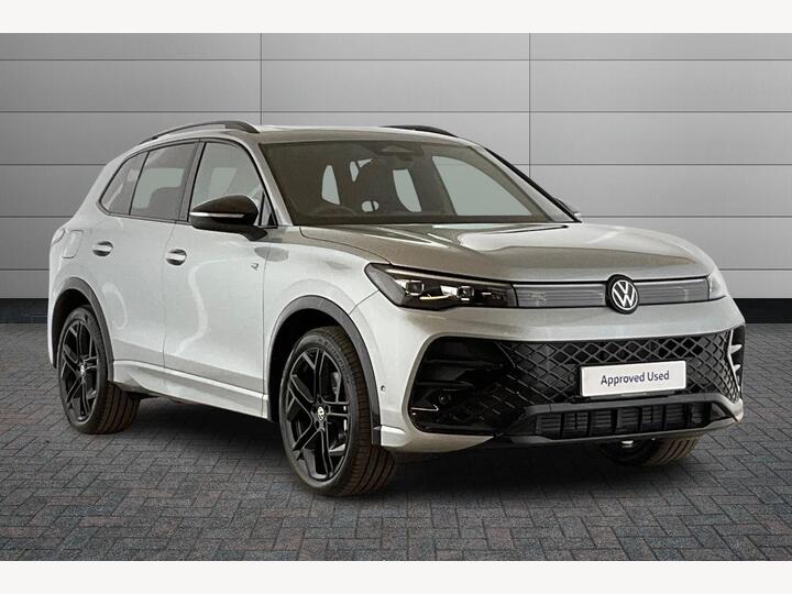 Volkswagen Tiguan 2.0 TDI R-Line DSG Euro 6 (s/s) 5dr