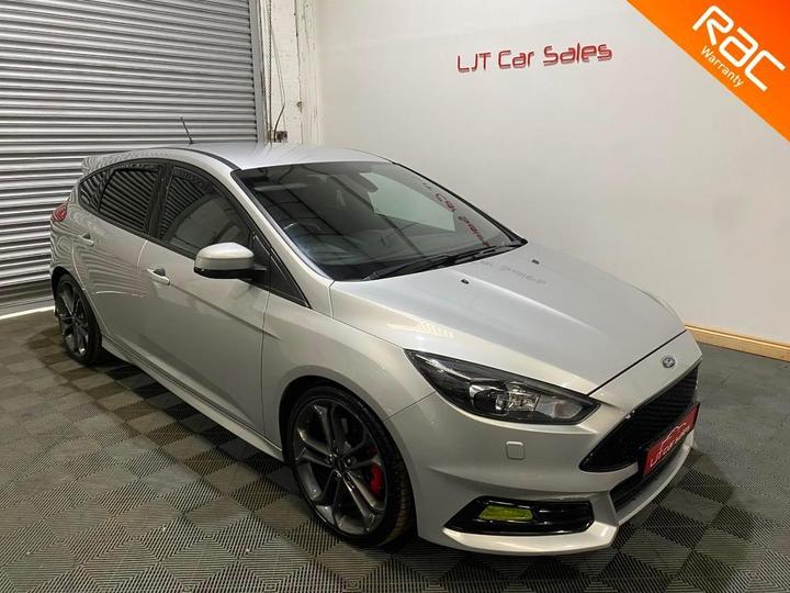 Ford Focus 2.0T EcoBoost ST-3 Euro 6 (s/s) 5dr