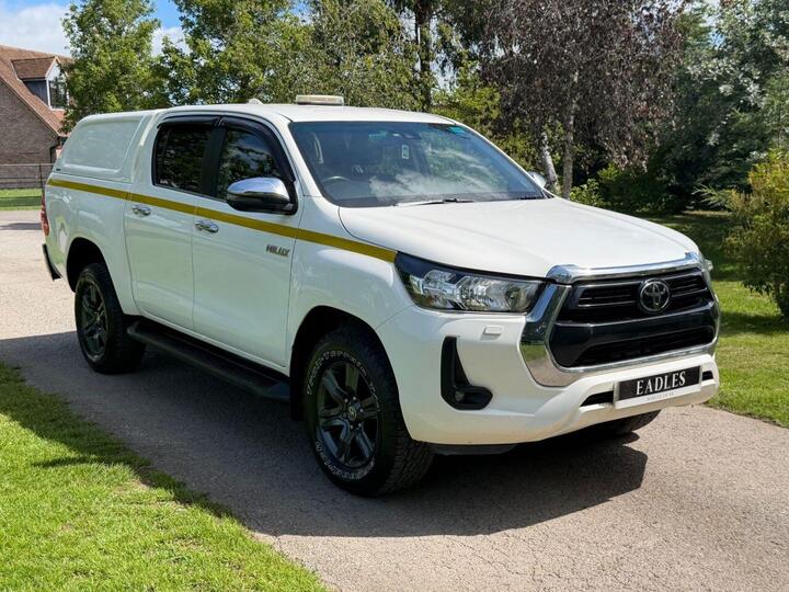 Toyota HI-LUX 2.4 D-4D Icon Auto 4WD Euro 6 (s/s) 4dr