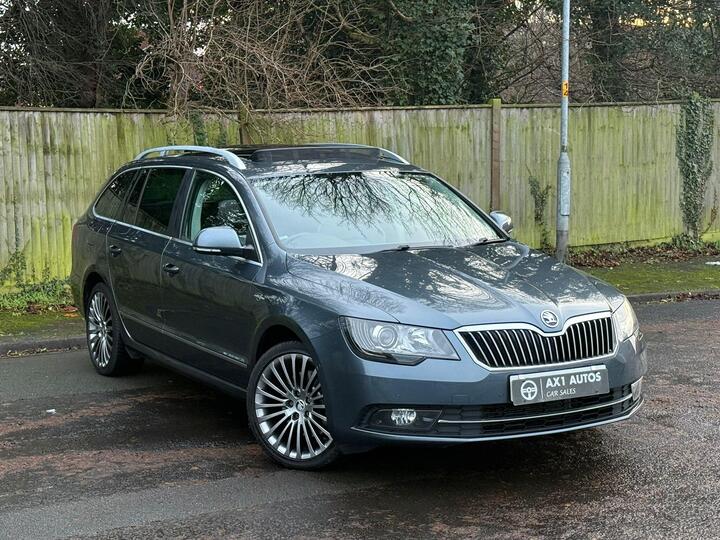 Skoda Superb 2.0 TDI Laurin & Klement DSG 4WD Euro 5 (s/s) 5dr